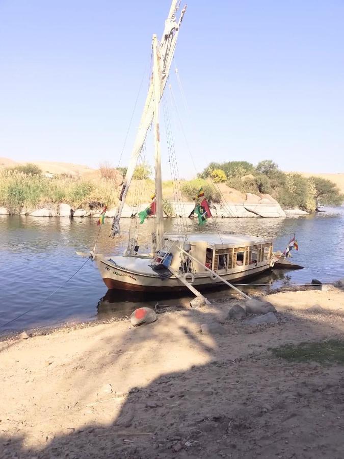 Nile Felucca Adventure Hotel Aswan Ngoại thất bức ảnh