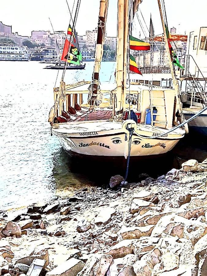 Nile Felucca Adventure Hotel Aswan Ngoại thất bức ảnh