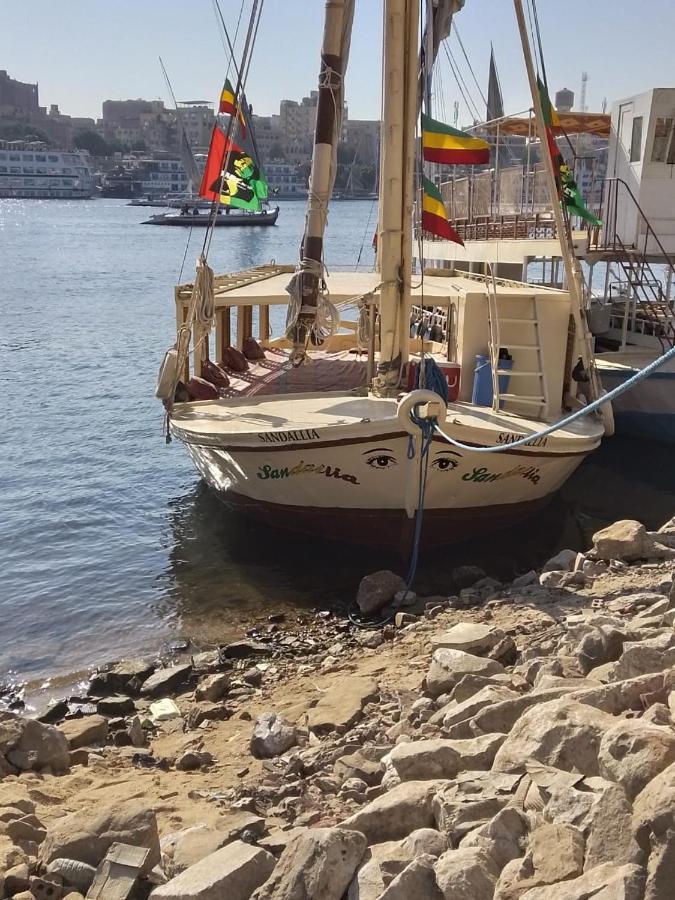 Nile Felucca Adventure Hotel Aswan Ngoại thất bức ảnh