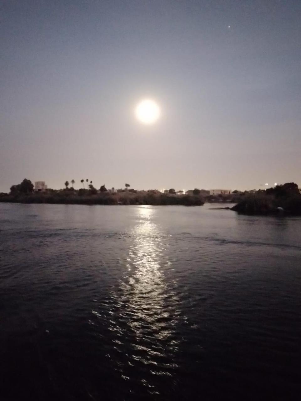 Nile Felucca Adventure Hotel Aswan Ngoại thất bức ảnh