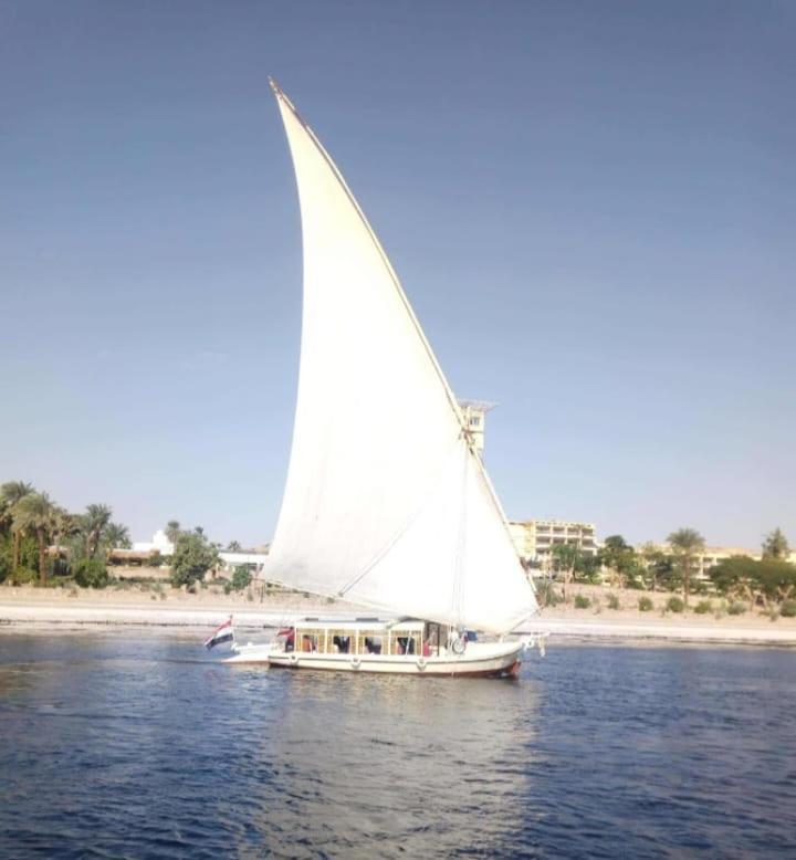 Nile Felucca Adventure Hotel Aswan Ngoại thất bức ảnh