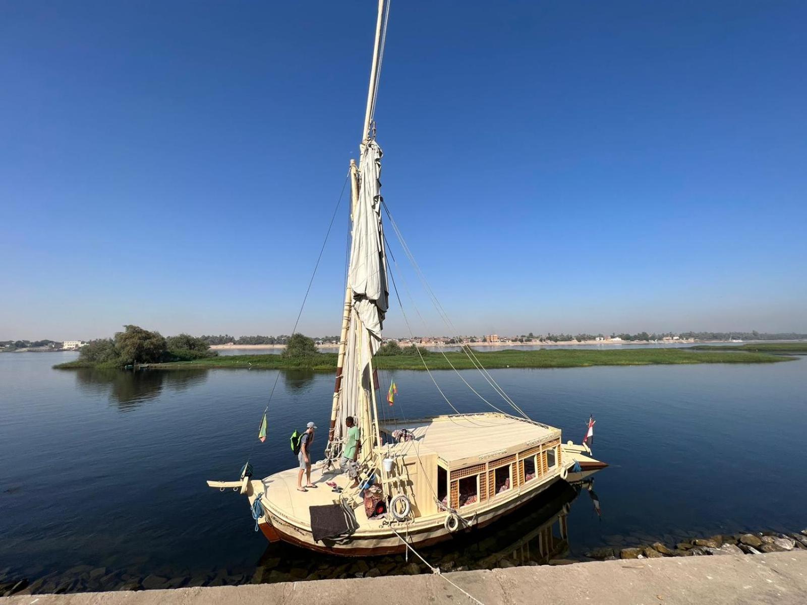 Nile Felucca Adventure Hotel Aswan Ngoại thất bức ảnh