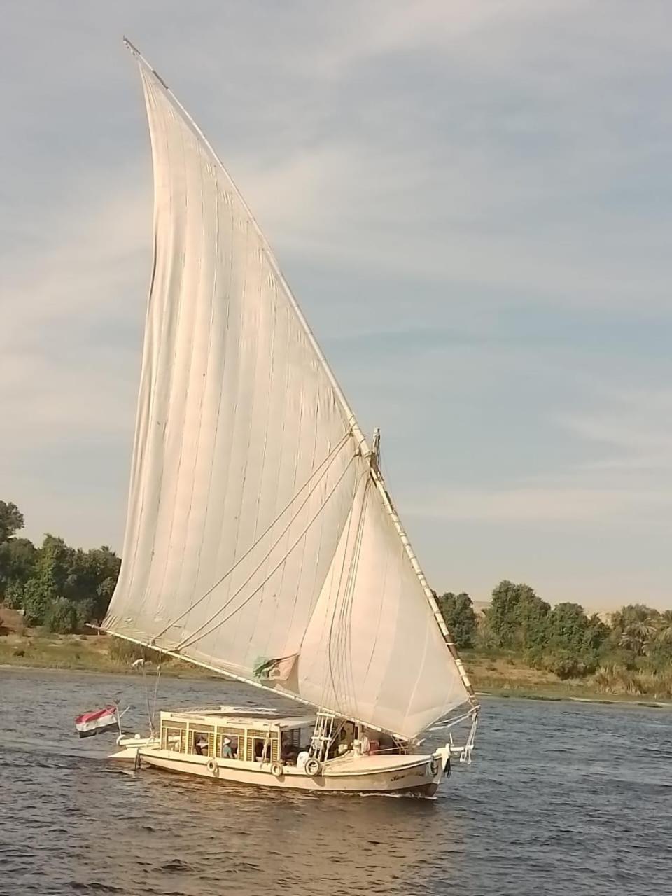 Nile Felucca Adventure Hotel Aswan Ngoại thất bức ảnh