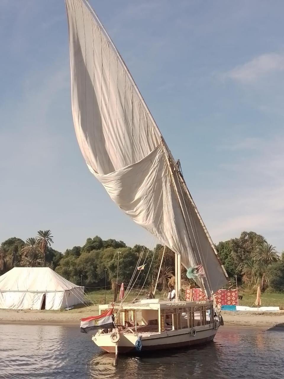 Nile Felucca Adventure Hotel Aswan Ngoại thất bức ảnh